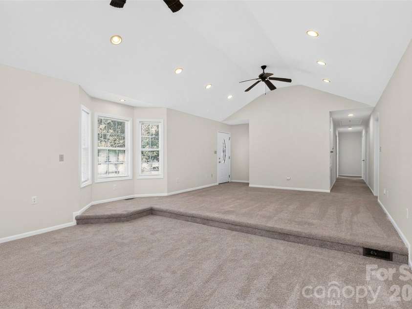 221 Potter Road, Lancaster, SC 29720.  MLS# CAR4396108, YatesRealty ID 32586. 