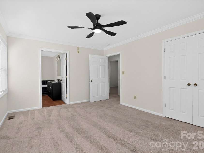 221 Potter Road, Lancaster, SC 29720.  MLS# CAR4396108, YatesRealty ID 32586. Primary Suite