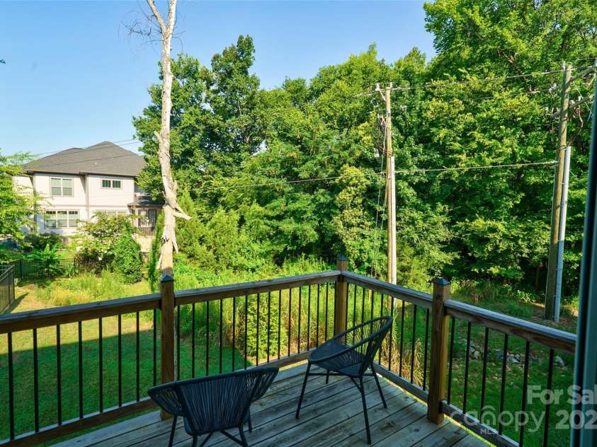 7318 Swans Run Road, Charlotte, NC 28226.  MLS# CAR4292844, YatesRealty ID 32586. 
