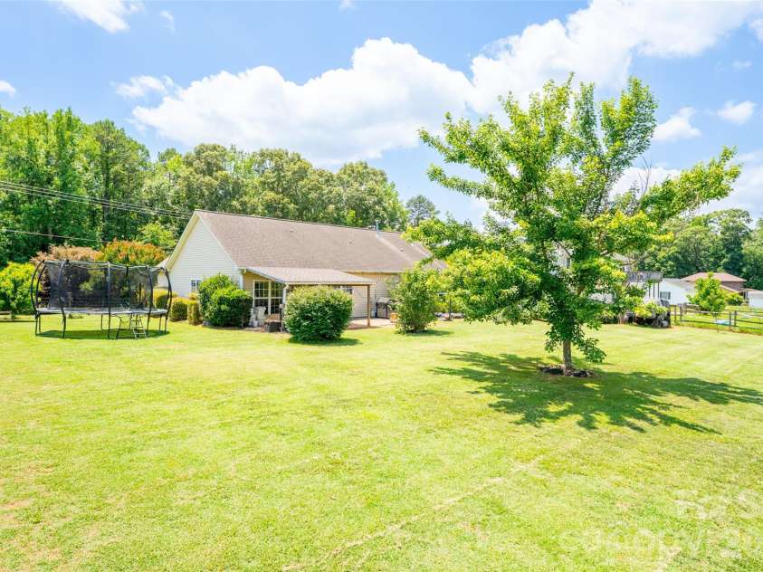 311 Winthrow Creek Road, Mooresville, NC 28115.  MLS# CAR4395620, YatesRealty ID 32588. 