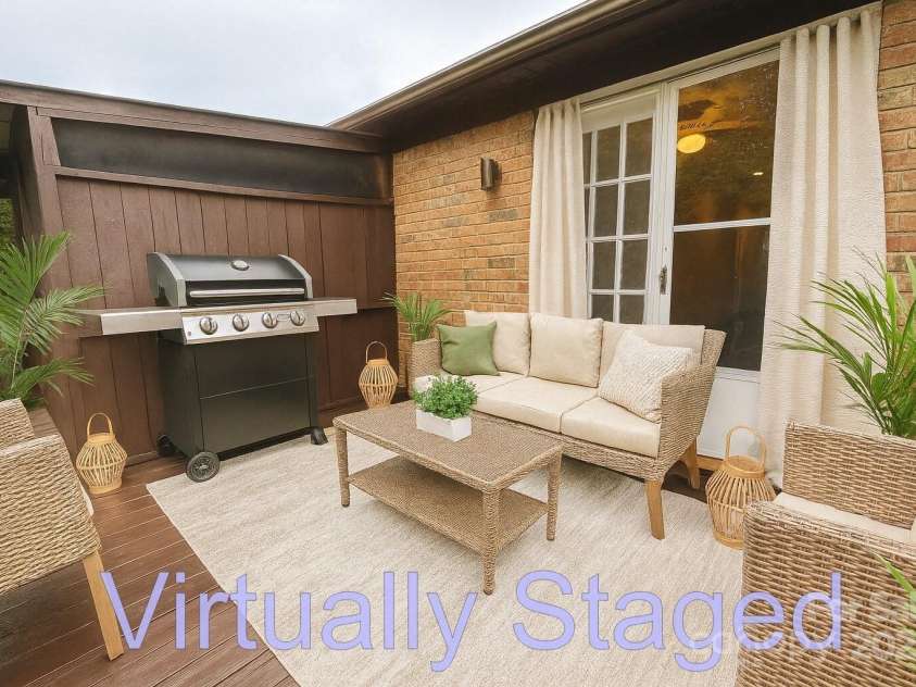 921 Nottingham Drive, Gastonia, NC 28054.  MLS# CAR4287436, YatesRealty ID 32588. 