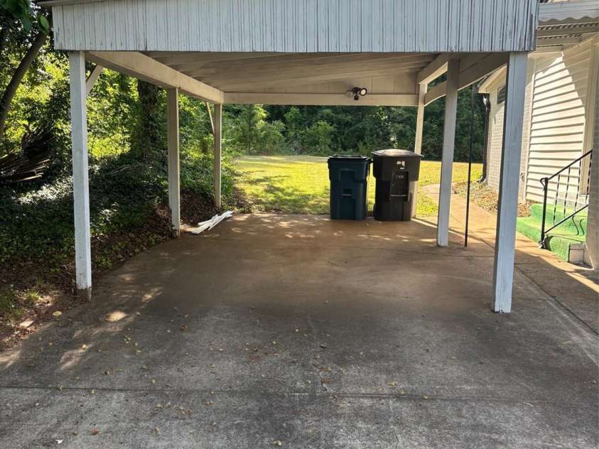168 Collins Avenue, Forest City, NC 28043.  MLS# CAR4397154, YatesRealty ID 32589. 