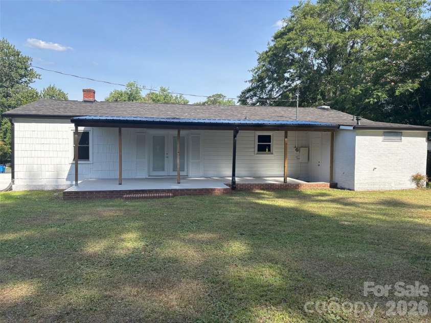 168 Collins Avenue, Forest City, NC 28043.  MLS# CAR4397154, YatesRealty ID 32589. 