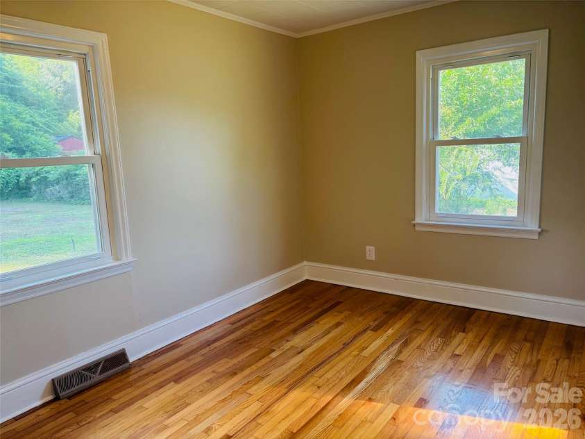 168 Collins Avenue, Forest City, NC 28043.  MLS# CAR4397154, YatesRealty ID 32589. 
