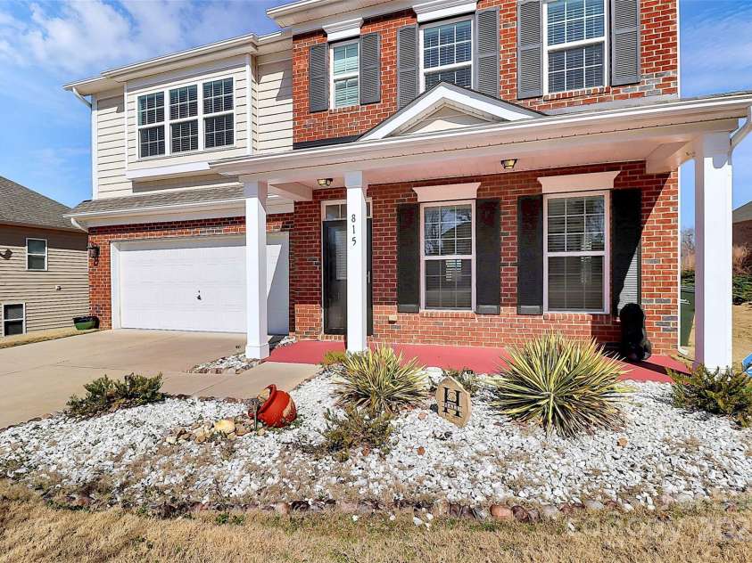 815 Oak Embers Drive, Concord, NC 28025.  MLS# CAR4229290, YatesRealty ID 3259. 