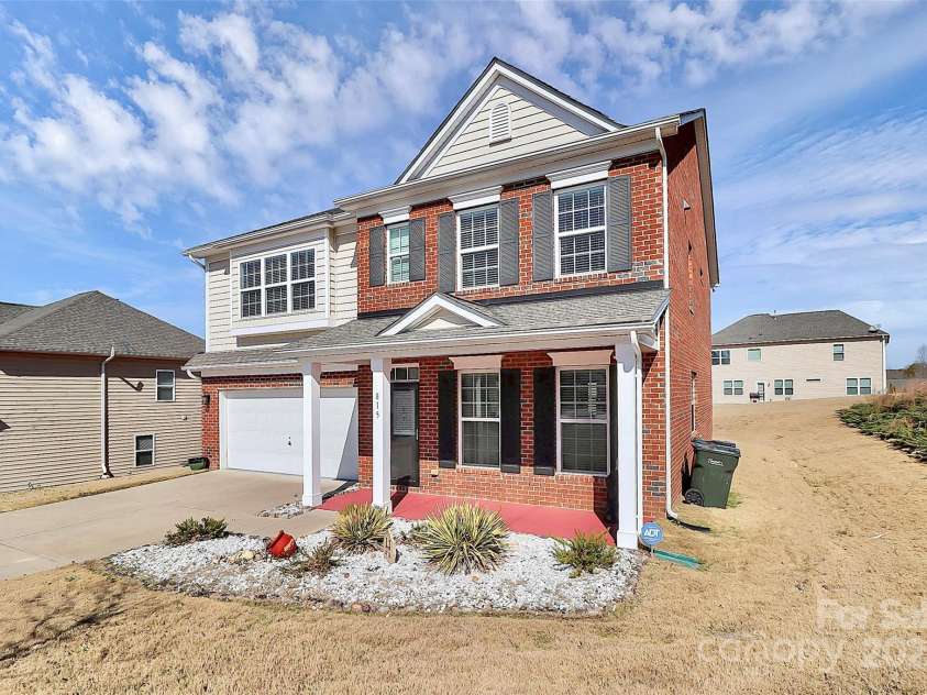 815 Oak Embers Drive, Concord, NC 28025.  MLS# CAR4229290, YatesRealty ID 3259. 