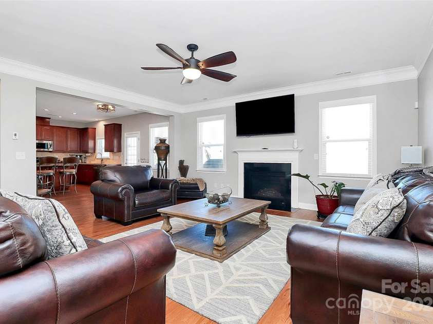 815 Oak Embers Drive, Concord, NC 28025.  MLS# CAR4229290, YatesRealty ID 3259. 