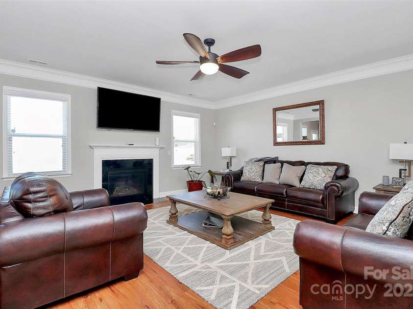 815 Oak Embers Drive, Concord, NC 28025.  MLS# CAR4229290, YatesRealty ID 3259. 