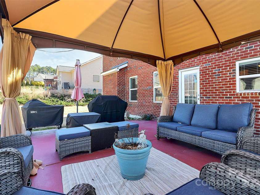 815 Oak Embers Drive, Concord, NC 28025.  MLS# CAR4229290, YatesRealty ID 3259. 