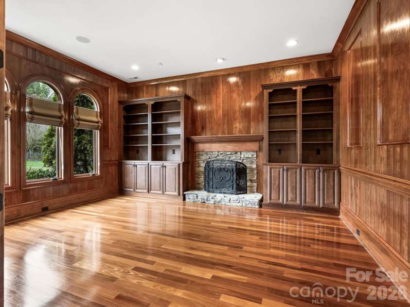 9205 Woodhall Lake Drive, Waxhaw, NC 28173.  MLS# CAR4353643, YatesRealty ID 3259. 