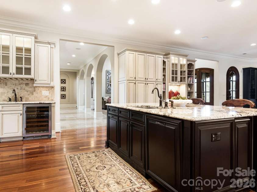 9205 Woodhall Lake Drive, Waxhaw, NC 28173.  MLS# CAR4353643, YatesRealty ID 3259. 