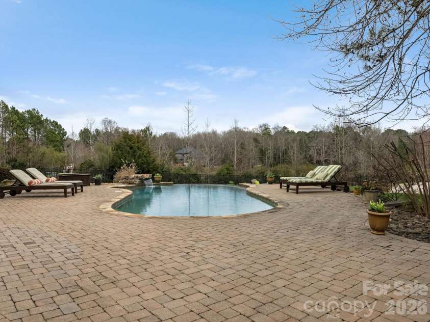 9205 Woodhall Lake Drive, Waxhaw, NC 28173.  MLS# CAR4353643, YatesRealty ID 3259. 