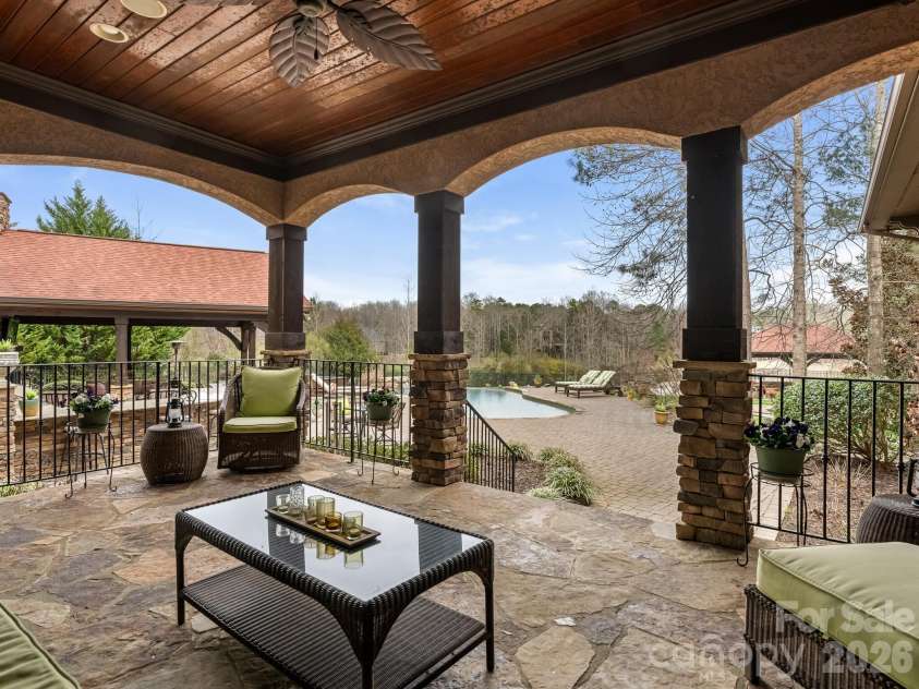 9205 Woodhall Lake Drive, Waxhaw, NC 28173.  MLS# CAR4353643, YatesRealty ID 3259. 
