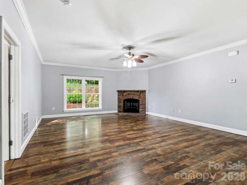 35 Cedar Farm Road, Asheville, NC 28803.  MLS# CAR4394075, YatesRealty ID 32590. 