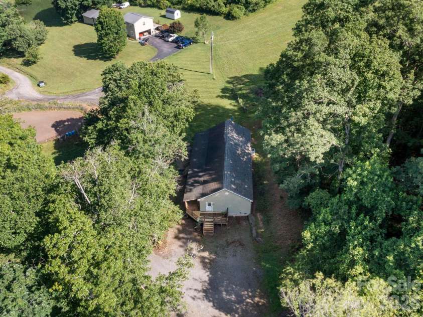 35 Cedar Farm Road, Asheville, NC 28803.  MLS# CAR4394075, YatesRealty ID 32590. 