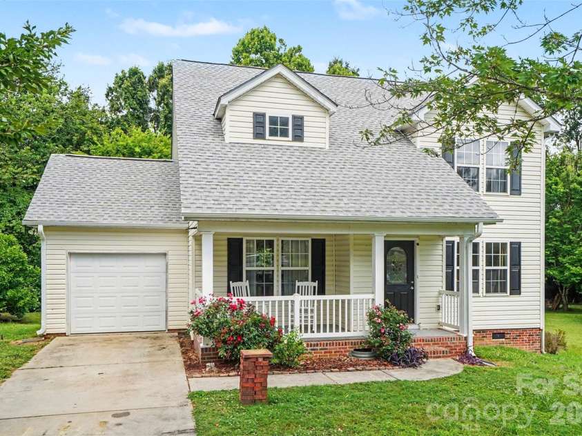 2155 Culp Farms Drive, Fort Mill, SC 29715.  MLS# CAR4396529, YatesRealty ID 32593. 