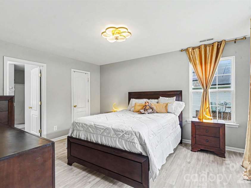 2155 Culp Farms Drive, Fort Mill, SC 29715.  MLS# CAR4396529, YatesRealty ID 32593. 