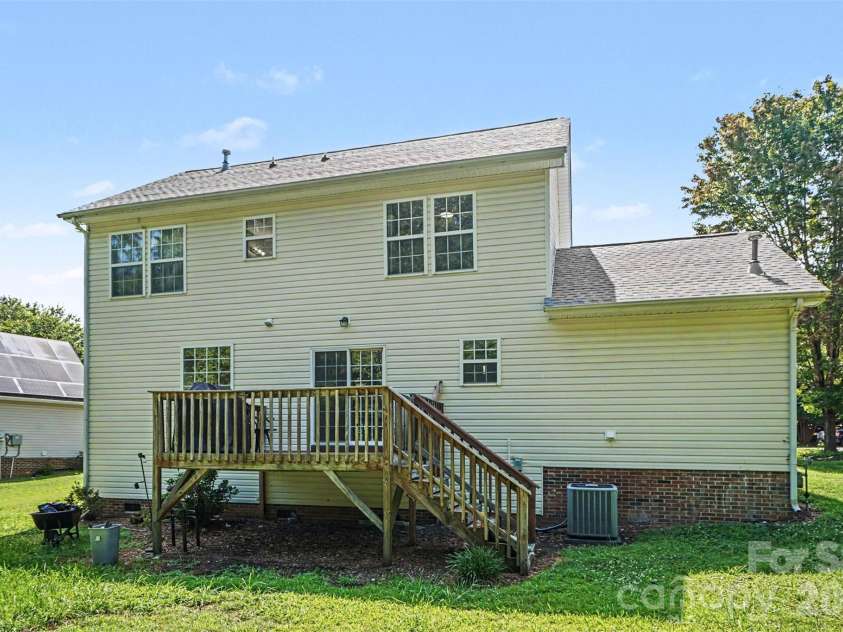 2155 Culp Farms Drive, Fort Mill, SC 29715.  MLS# CAR4396529, YatesRealty ID 32593. 