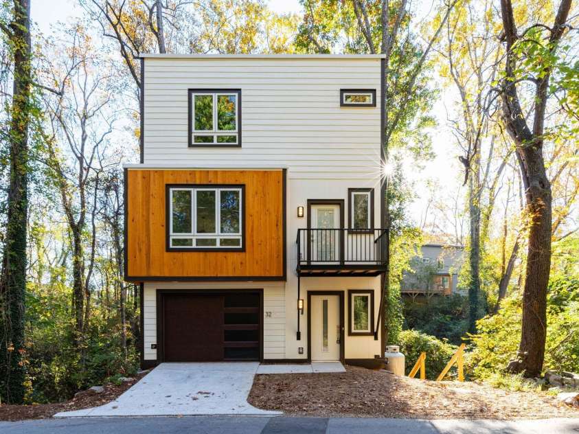 32 Waynesville Avenue, Asheville, NC 28806.  MLS# CAR4288925, YatesRealty ID 32595. Front