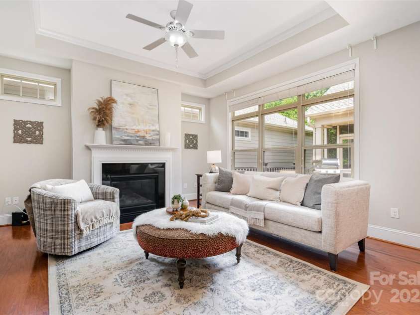 5214 Polo Gate Boulevard, Charlotte, NC 28216.  MLS# CAR4258851, YatesRealty ID 32596. 