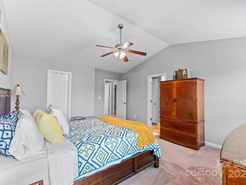 4711 William Caldwell Avenue, Charlotte, NC 28213.  MLS# CAR4289224, YatesRealty ID 32598. 