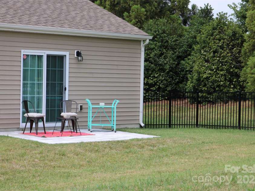 4711 William Caldwell Avenue, Charlotte, NC 28213.  MLS# CAR4289224, YatesRealty ID 32598. 