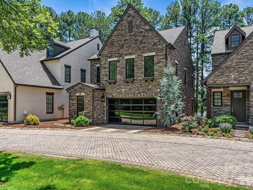 318 Ambleside Village Lane, Davidson, NC 28036.  MLS# CAR4397081, YatesRealty ID 32599. 