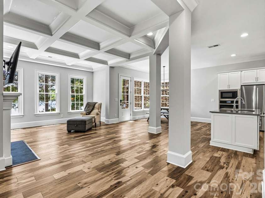 318 Ambleside Village Lane, Davidson, NC 28036.  MLS# CAR4397081, YatesRealty ID 32599. 