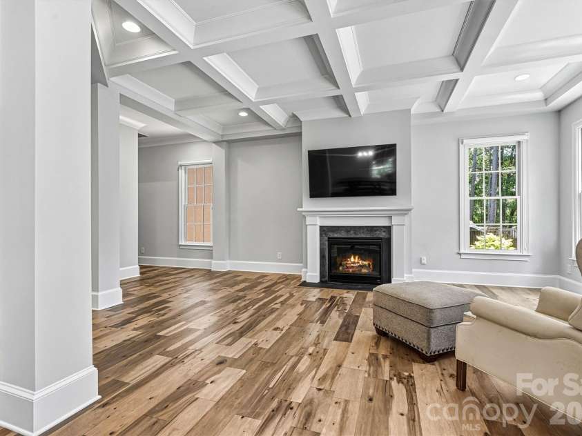 318 Ambleside Village Lane, Davidson, NC 28036.  MLS# CAR4397081, YatesRealty ID 32599. 