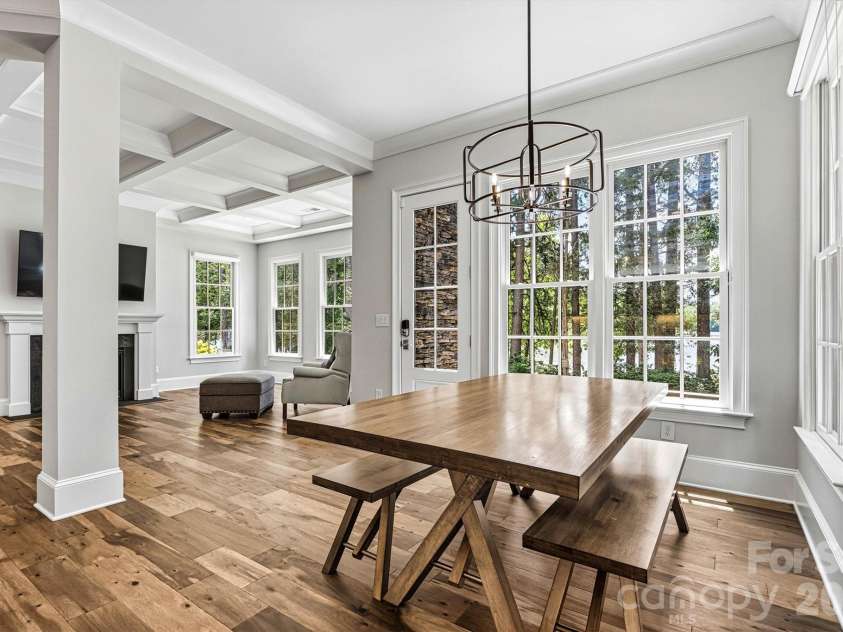 318 Ambleside Village Lane, Davidson, NC 28036.  MLS# CAR4397081, YatesRealty ID 32599. 