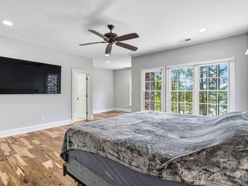 318 Ambleside Village Lane, Davidson, NC 28036.  MLS# CAR4397081, YatesRealty ID 32599. 