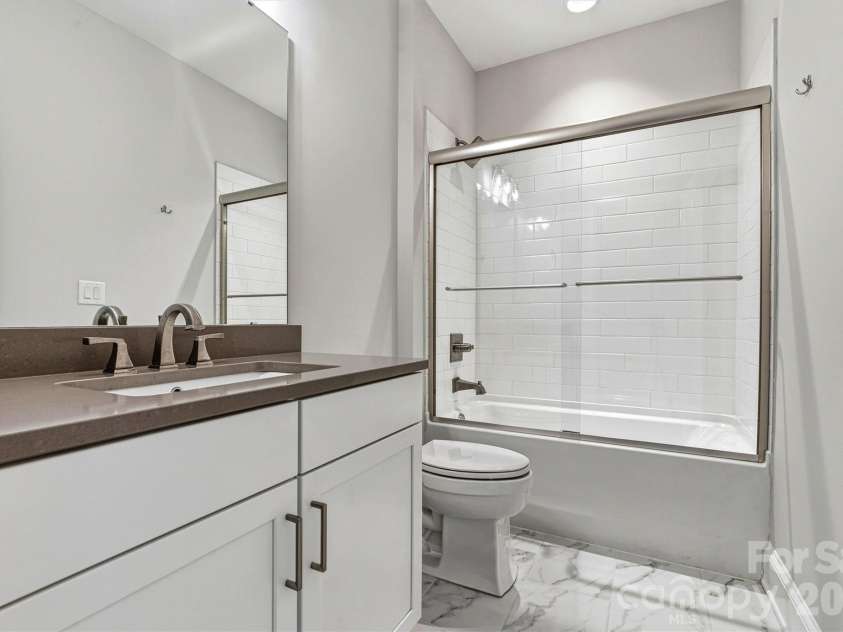 318 Ambleside Village Lane, Davidson, NC 28036.  MLS# CAR4397081, YatesRealty ID 32599. 