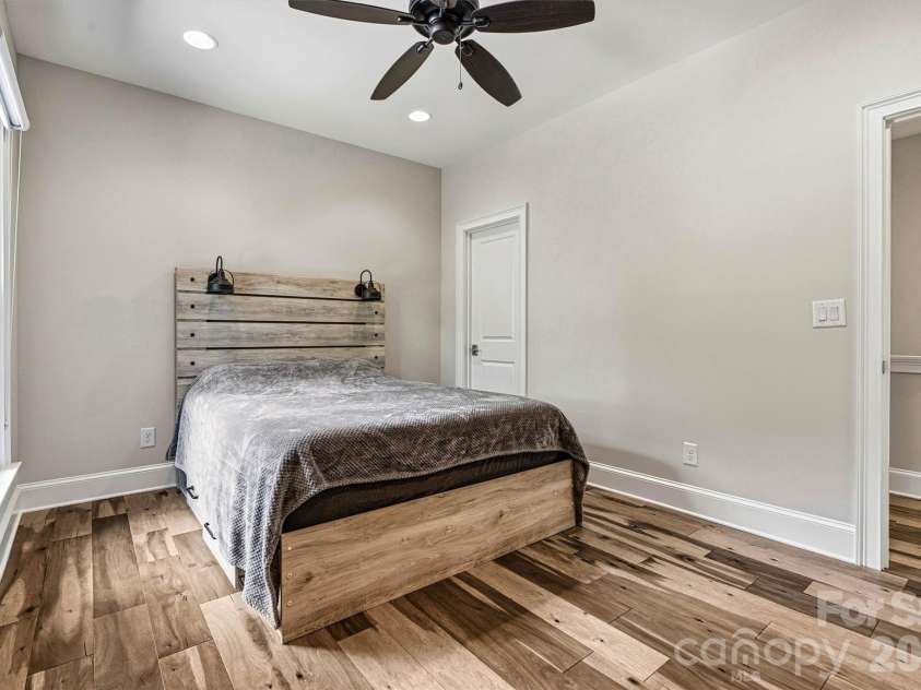 318 Ambleside Village Lane, Davidson, NC 28036.  MLS# CAR4397081, YatesRealty ID 32599. 