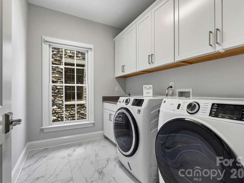 318 Ambleside Village Lane, Davidson, NC 28036.  MLS# CAR4397081, YatesRealty ID 32599. 