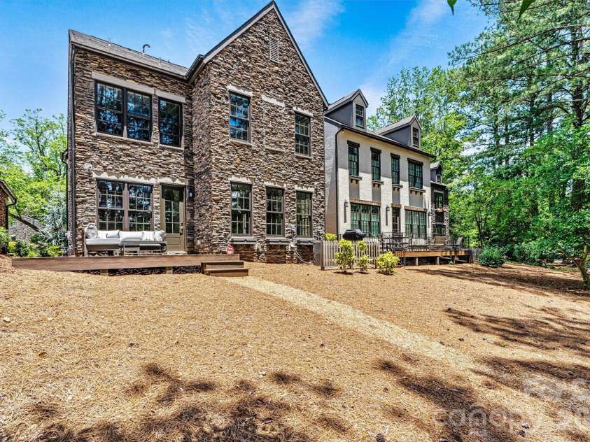 318 Ambleside Village Lane, Davidson, NC 28036.  MLS# CAR4397081, YatesRealty ID 32599. 