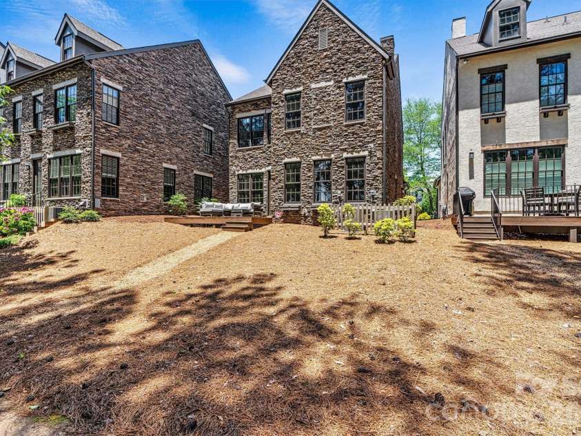 318 Ambleside Village Lane, Davidson, NC 28036.  MLS# CAR4397081, YatesRealty ID 32599. 