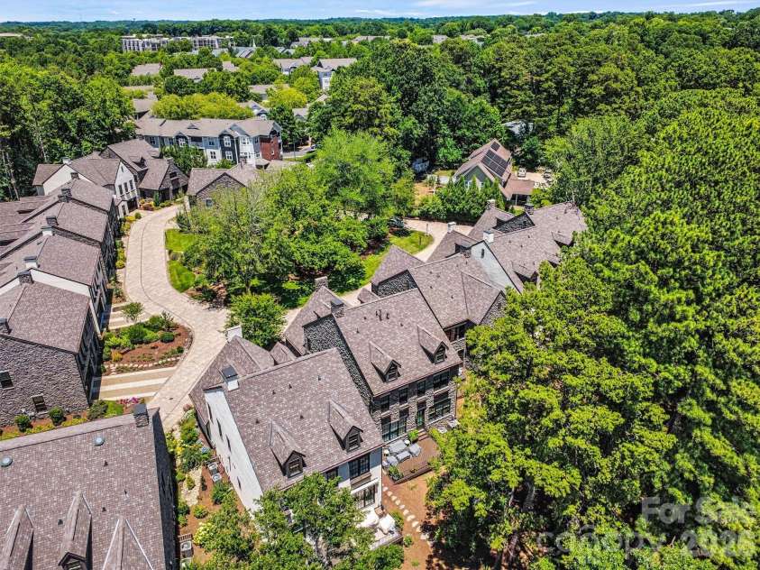 318 Ambleside Village Lane, Davidson, NC 28036.  MLS# CAR4397081, YatesRealty ID 32599. 