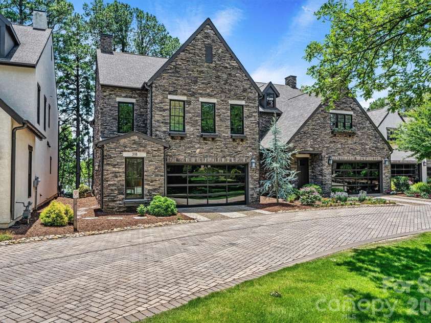 318 Ambleside Village Lane, Davidson, NC 28036.  MLS# CAR4397081, YatesRealty ID 32599. 