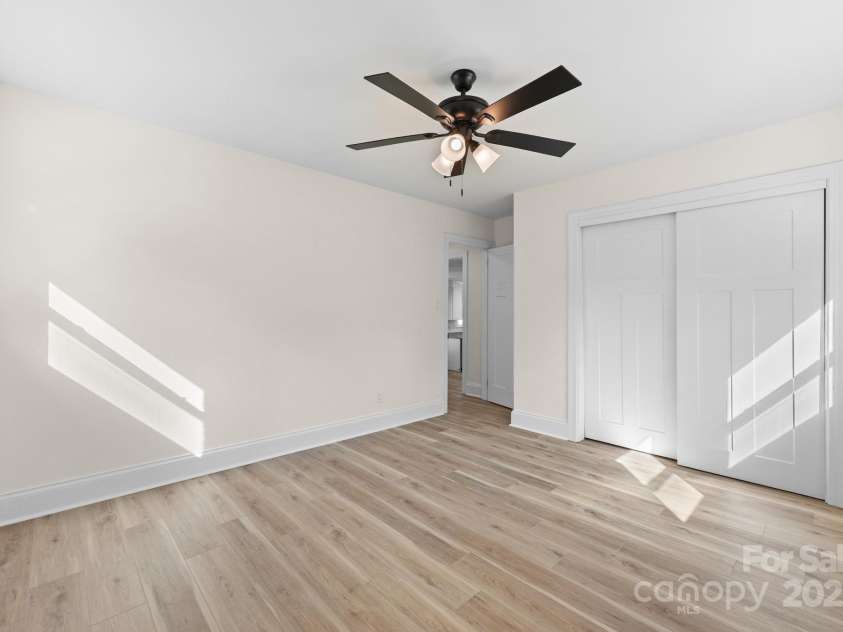 321 14th Street, Salisbury, NC 28144.  MLS# CAR4300897, YatesRealty ID 326. 