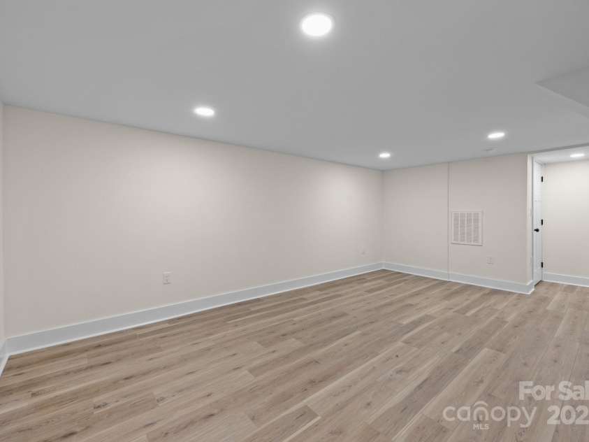 321 14th Street, Salisbury, NC 28144.  MLS# CAR4300897, YatesRealty ID 326. 