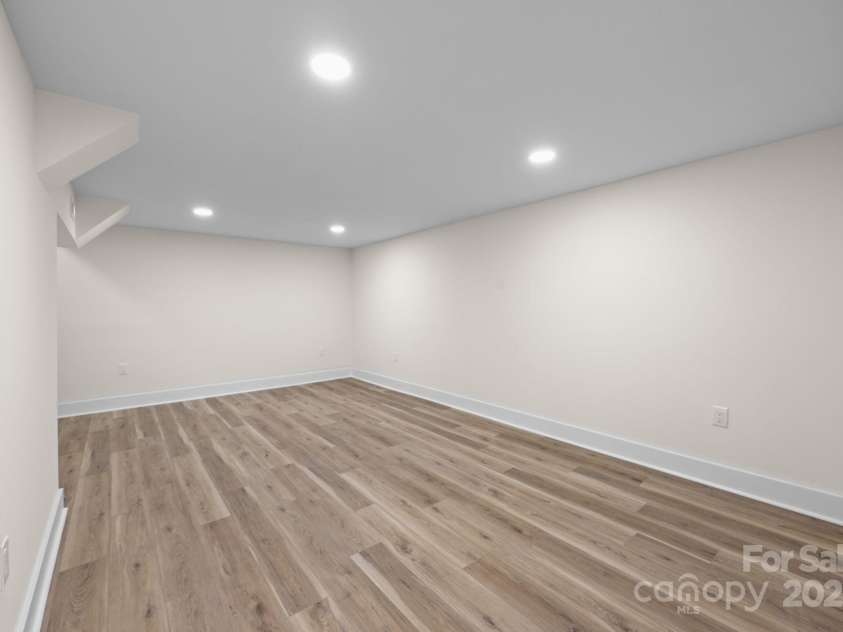 321 14th Street, Salisbury, NC 28144.  MLS# CAR4300897, YatesRealty ID 326. 