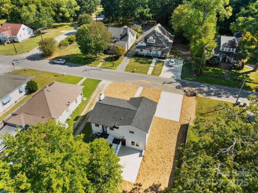 321 14th Street, Salisbury, NC 28144.  MLS# CAR4300897, YatesRealty ID 326. 