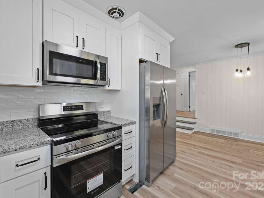 321 14th Street, Salisbury, NC 28144.  MLS# CAR4300897, YatesRealty ID 326. 