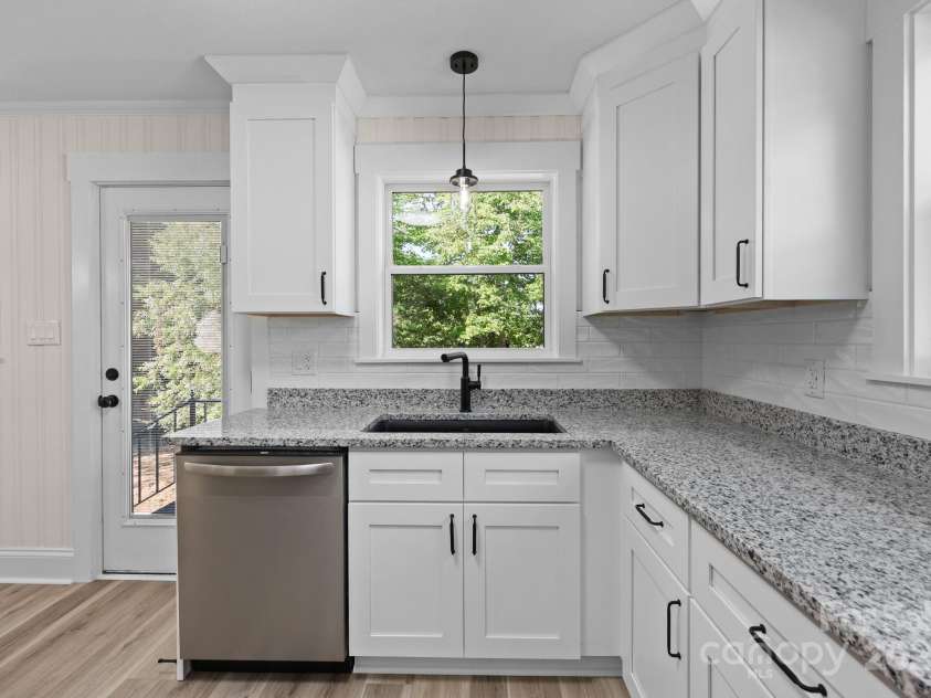 321 14th Street, Salisbury, NC 28144.  MLS# CAR4300897, YatesRealty ID 326. 