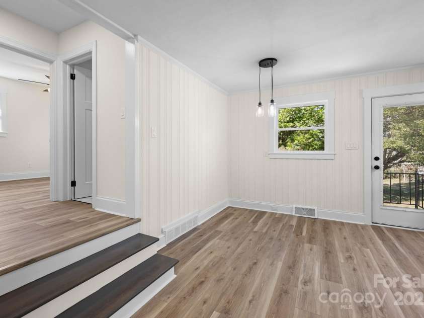 321 14th Street, Salisbury, NC 28144.  MLS# CAR4300897, YatesRealty ID 326. 