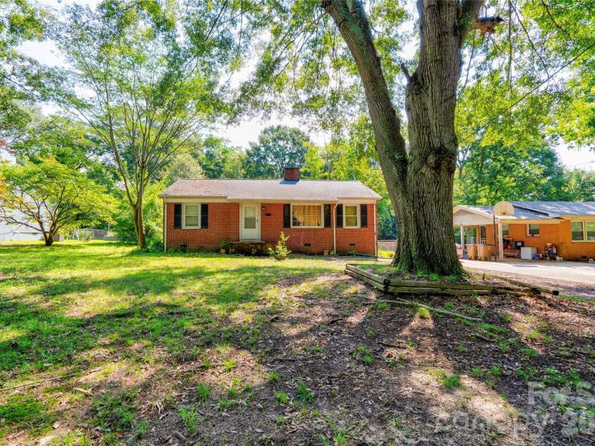 327 Woodside Drive, Shelby, NC 28150.  MLS# CAR4293459, YatesRealty ID 326. Add'l View