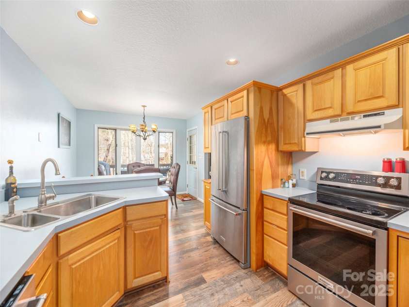 187 Turtle Creek Road, Sylva, NC 28779.  MLS# CAR4328422, YatesRealty ID 3260. 