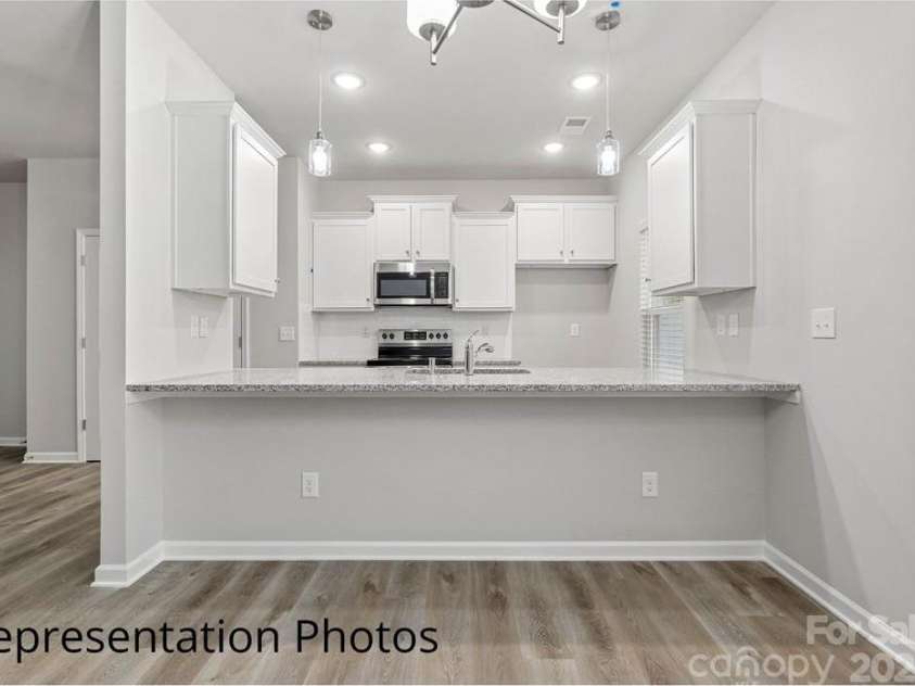 2019 McDonald Drive, Charlotte, NC 28216.  MLS# CAR4238409, YatesRealty ID 3260. 