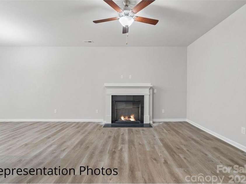 2019 McDonald Drive, Charlotte, NC 28216.  MLS# CAR4238409, YatesRealty ID 3260. 