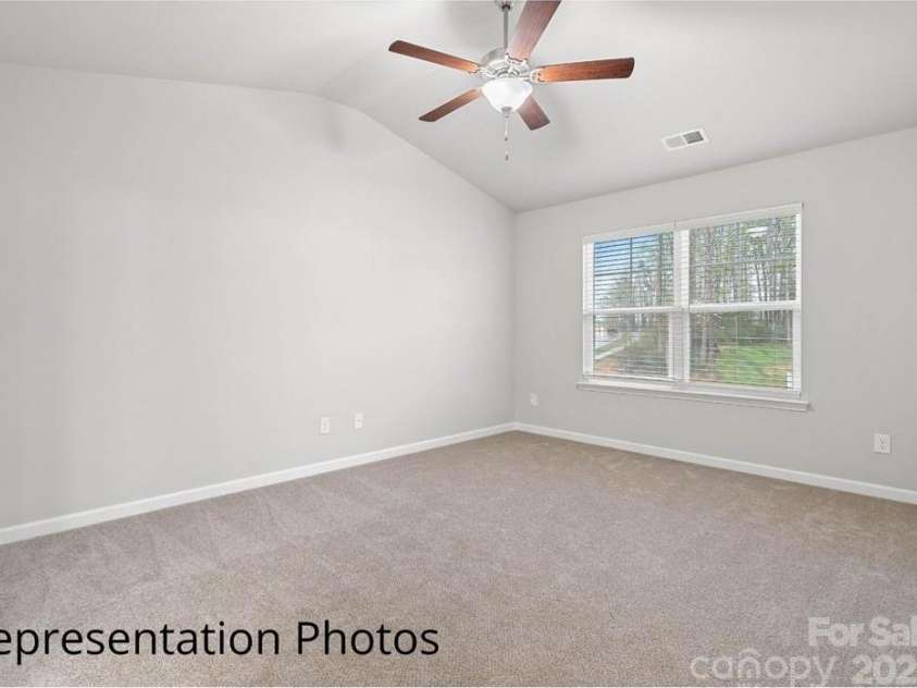 2019 McDonald Drive, Charlotte, NC 28216.  MLS# CAR4238409, YatesRealty ID 3260. 